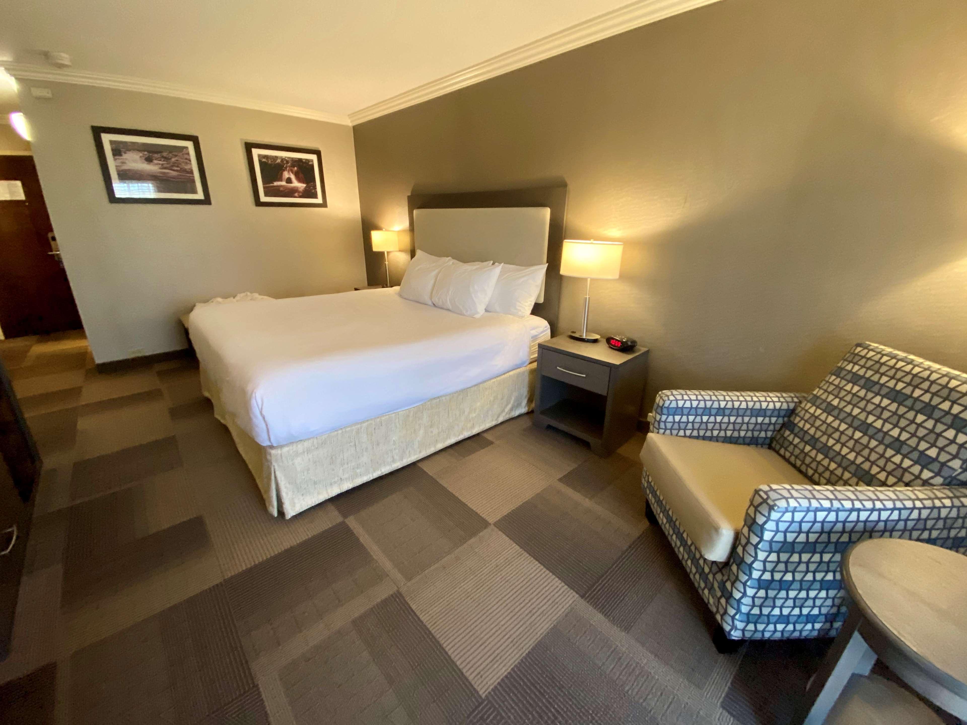 Best Western St Catharines Hotel & Conference Centre Saint Catharines Exterior photo