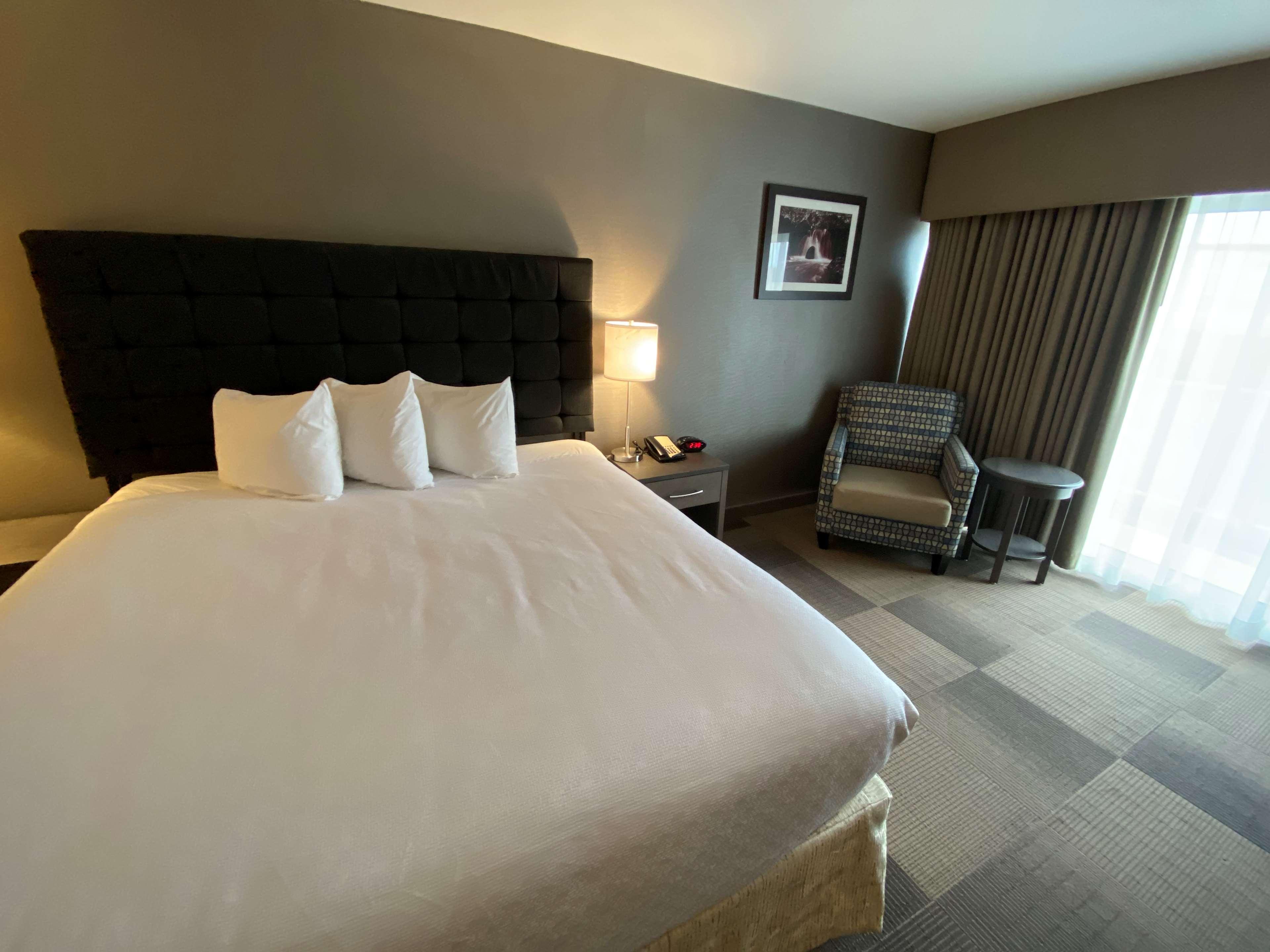 Best Western St Catharines Hotel & Conference Centre Saint Catharines Exterior photo