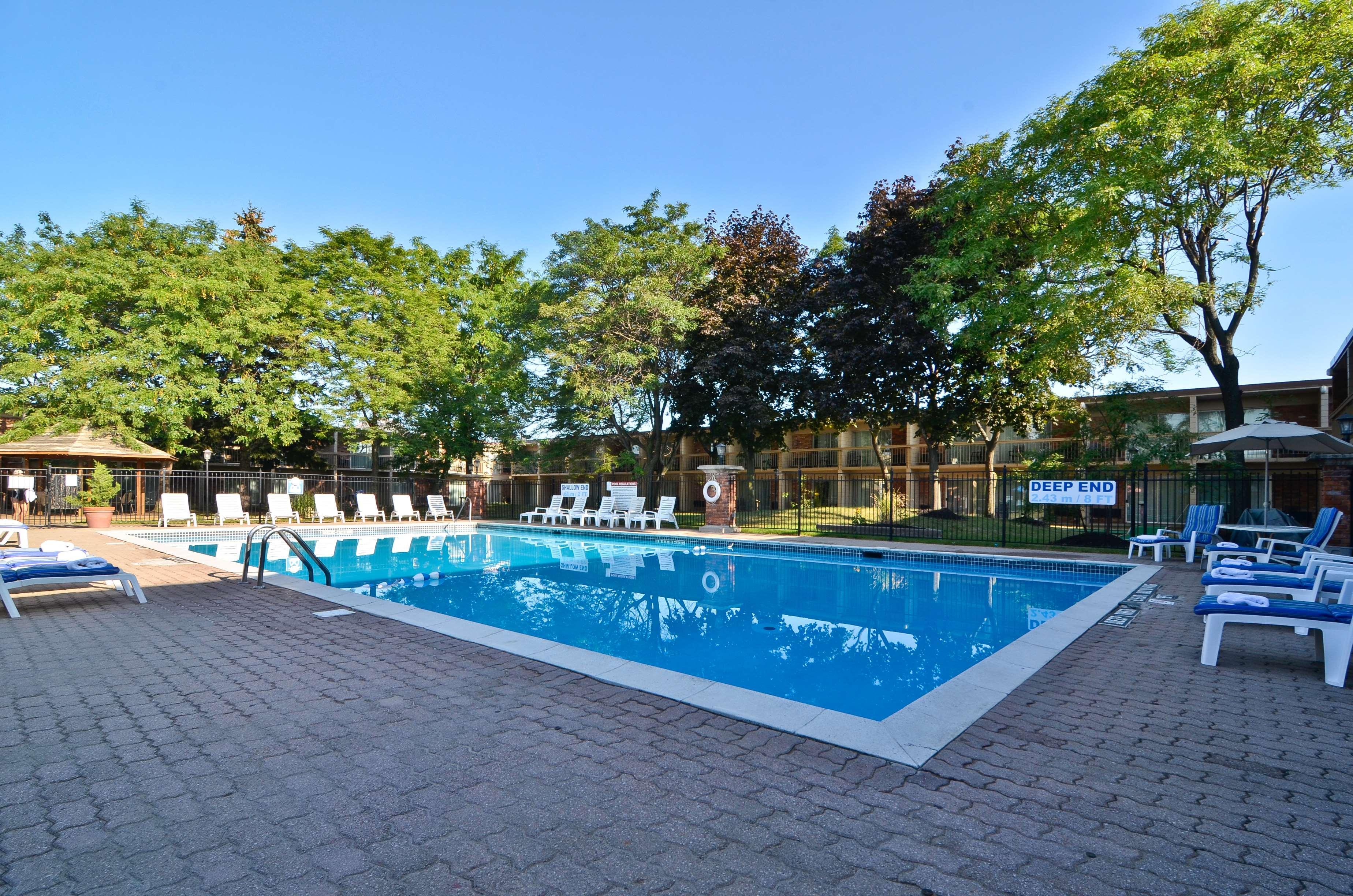 Best Western St Catharines Hotel & Conference Centre Saint Catharines Exterior photo