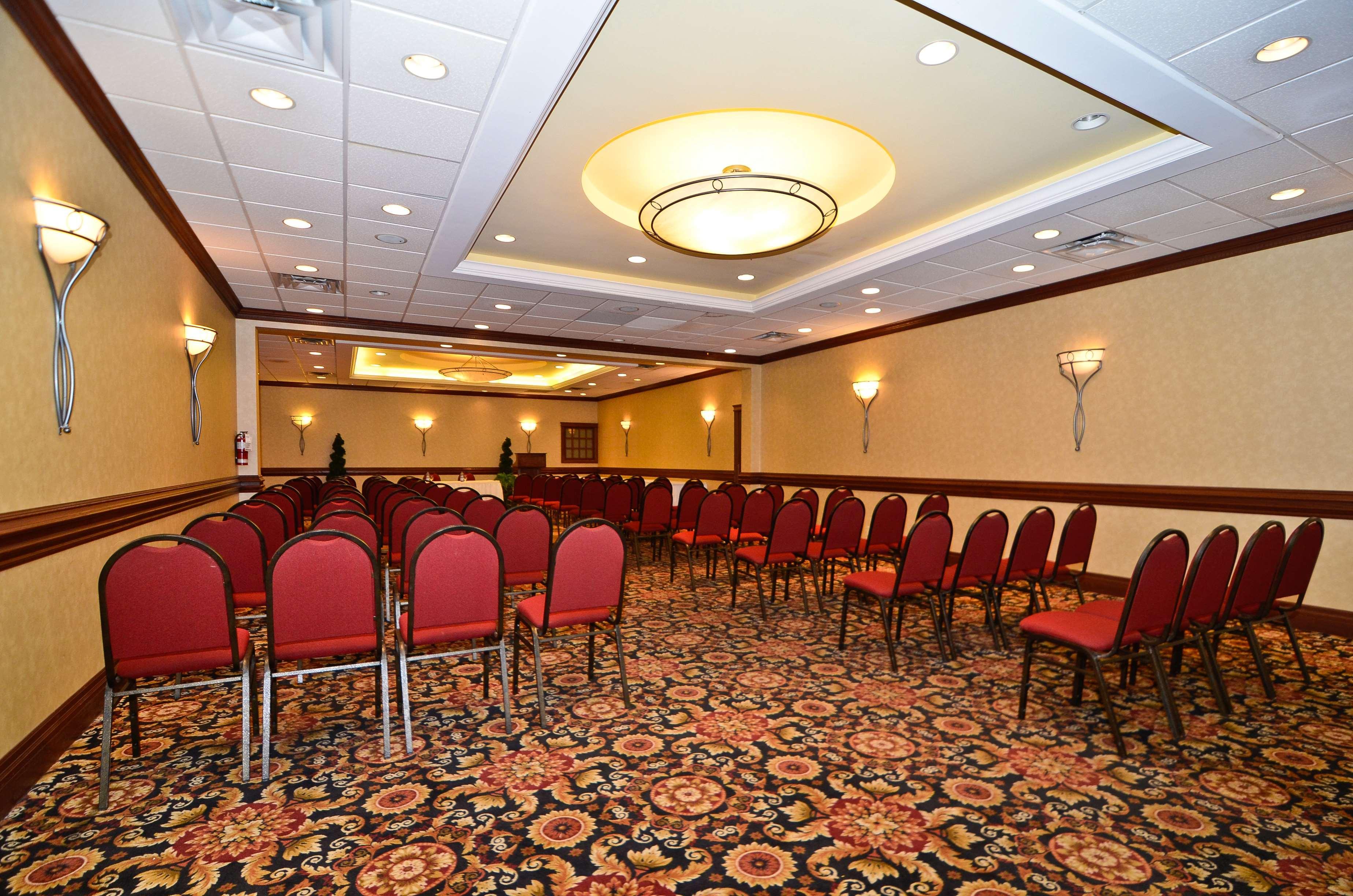 Best Western St Catharines Hotel & Conference Centre Saint Catharines Exterior photo