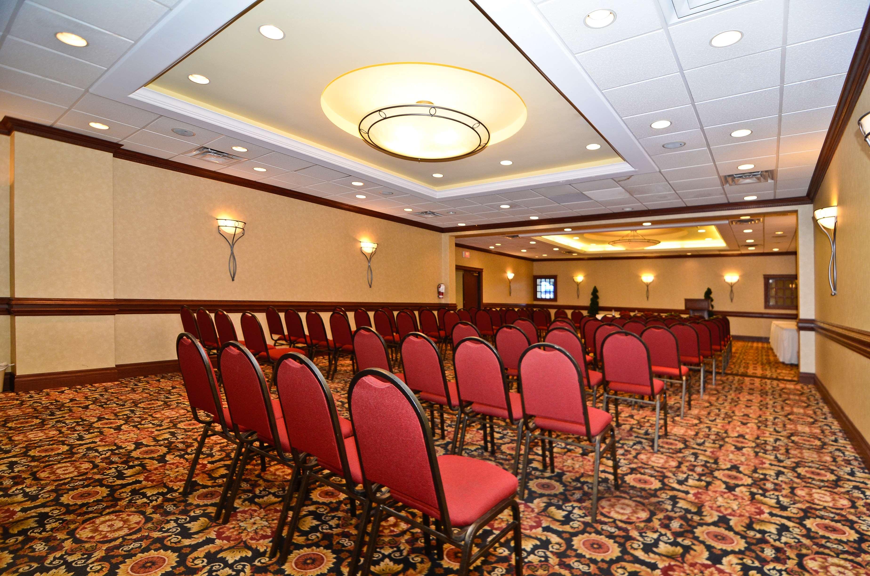 Best Western St Catharines Hotel & Conference Centre Saint Catharines Exterior photo