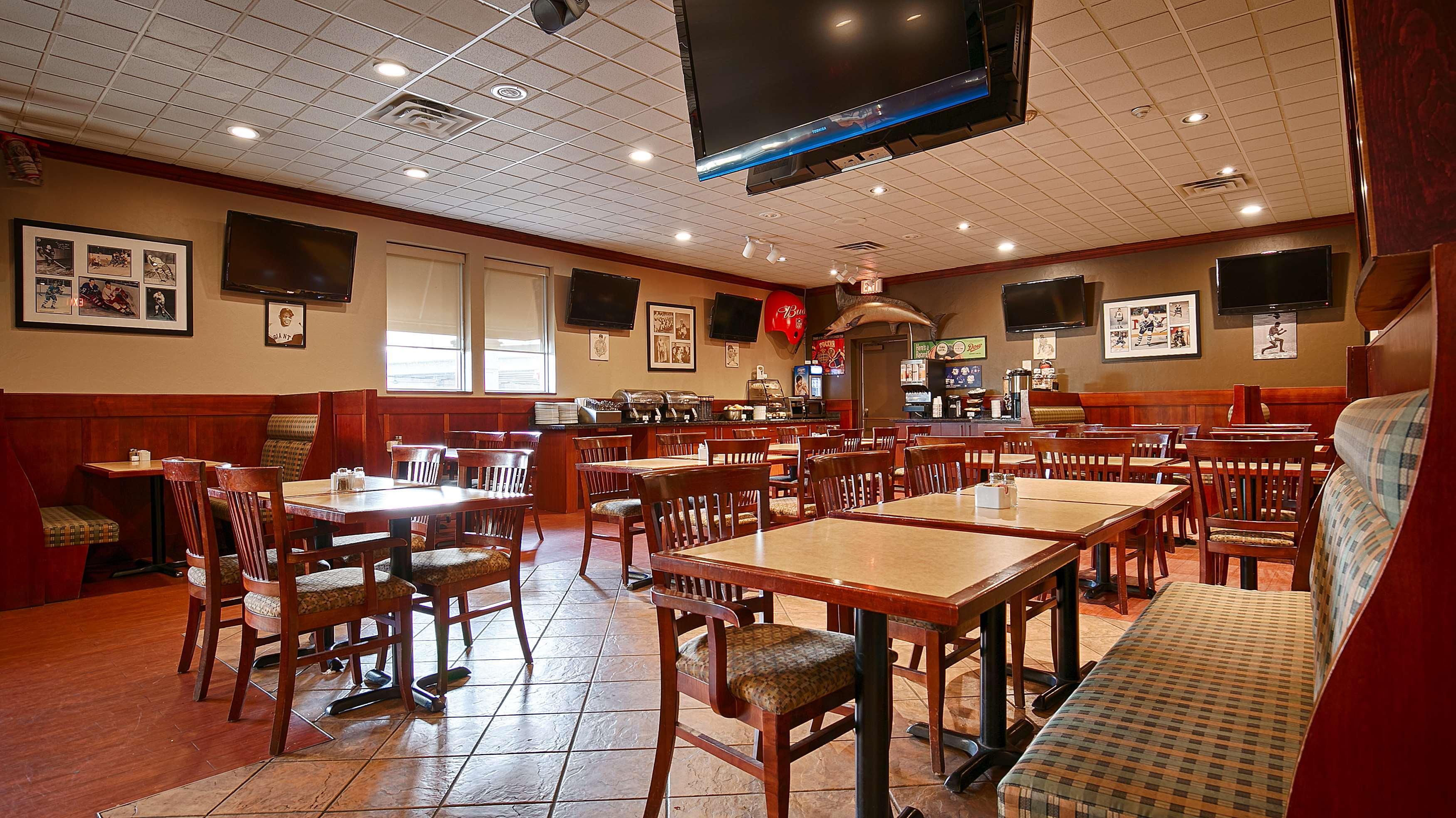 Best Western St Catharines Hotel & Conference Centre Saint Catharines Exterior photo