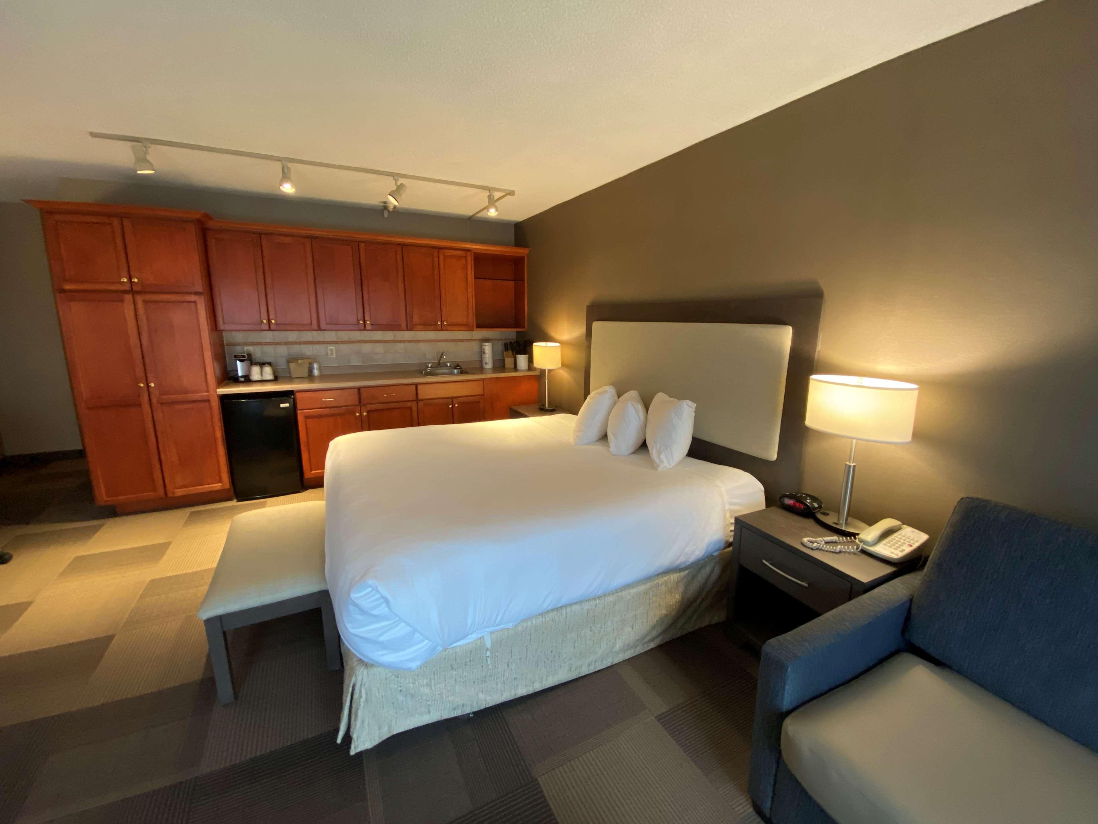 Best Western St Catharines Hotel & Conference Centre Saint Catharines Exterior photo