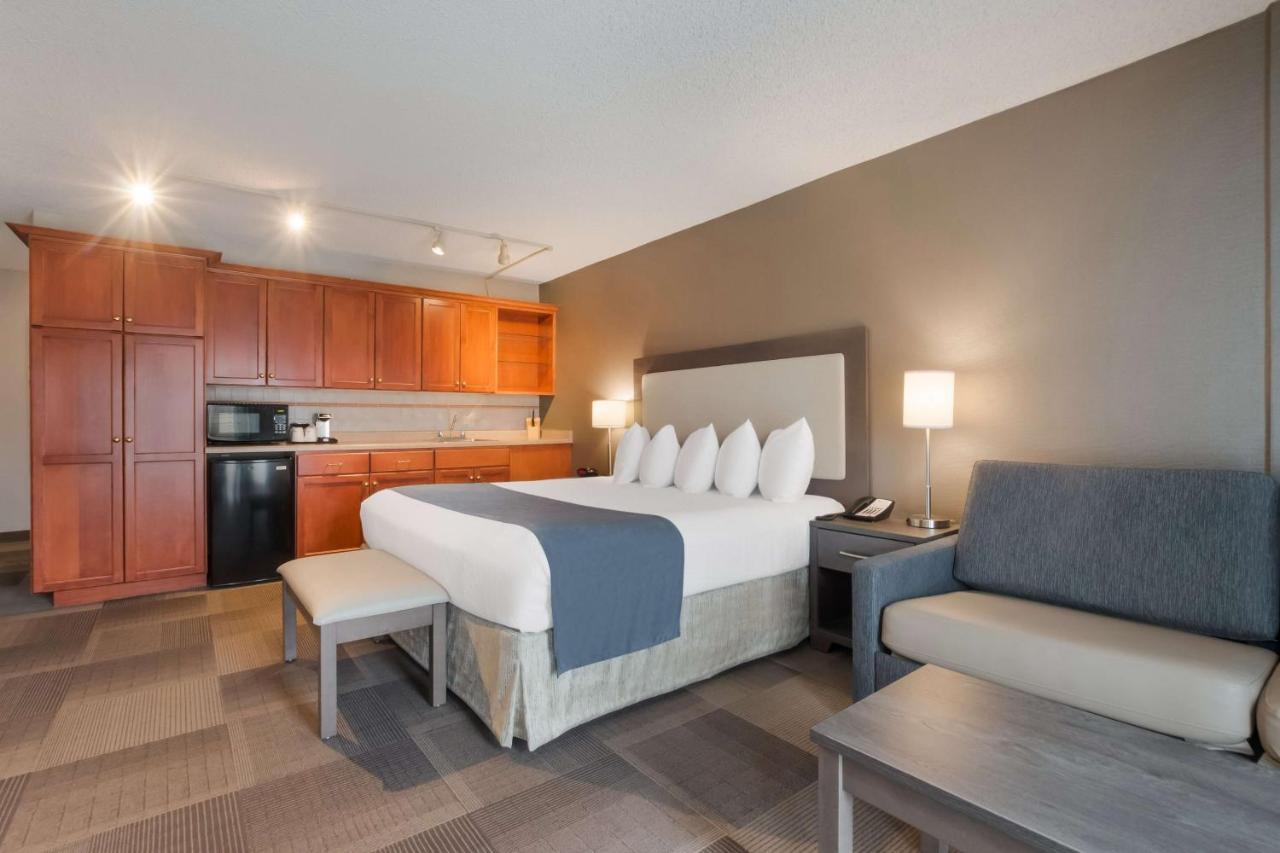 Best Western St Catharines Hotel & Conference Centre Saint Catharines Exterior photo
