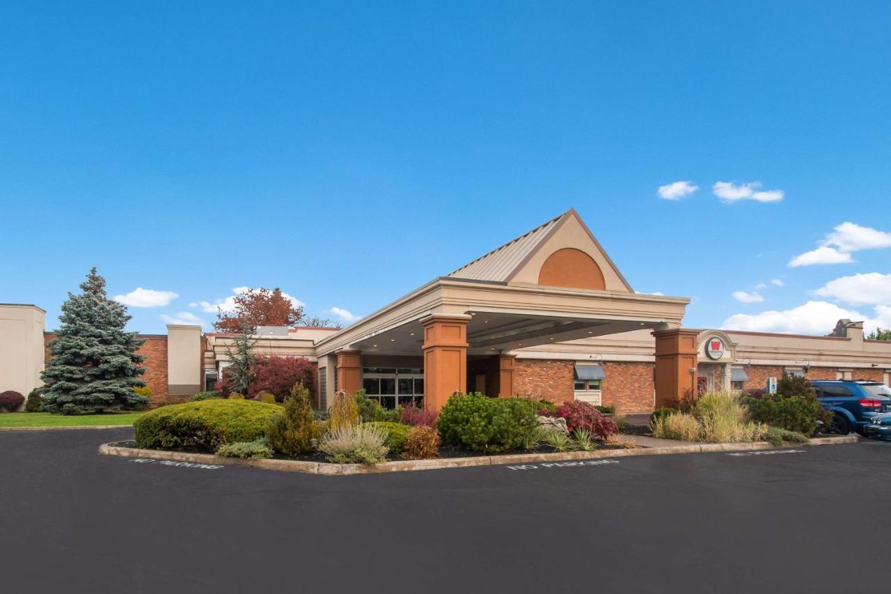Best Western St Catharines Hotel & Conference Centre Saint Catharines Exterior photo